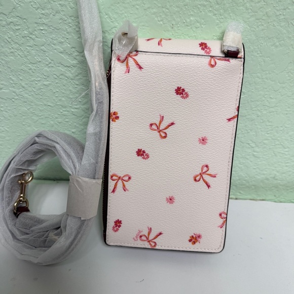 coach North South Phone Crossbody With Bow Print cn780 - Picture 3 of 7